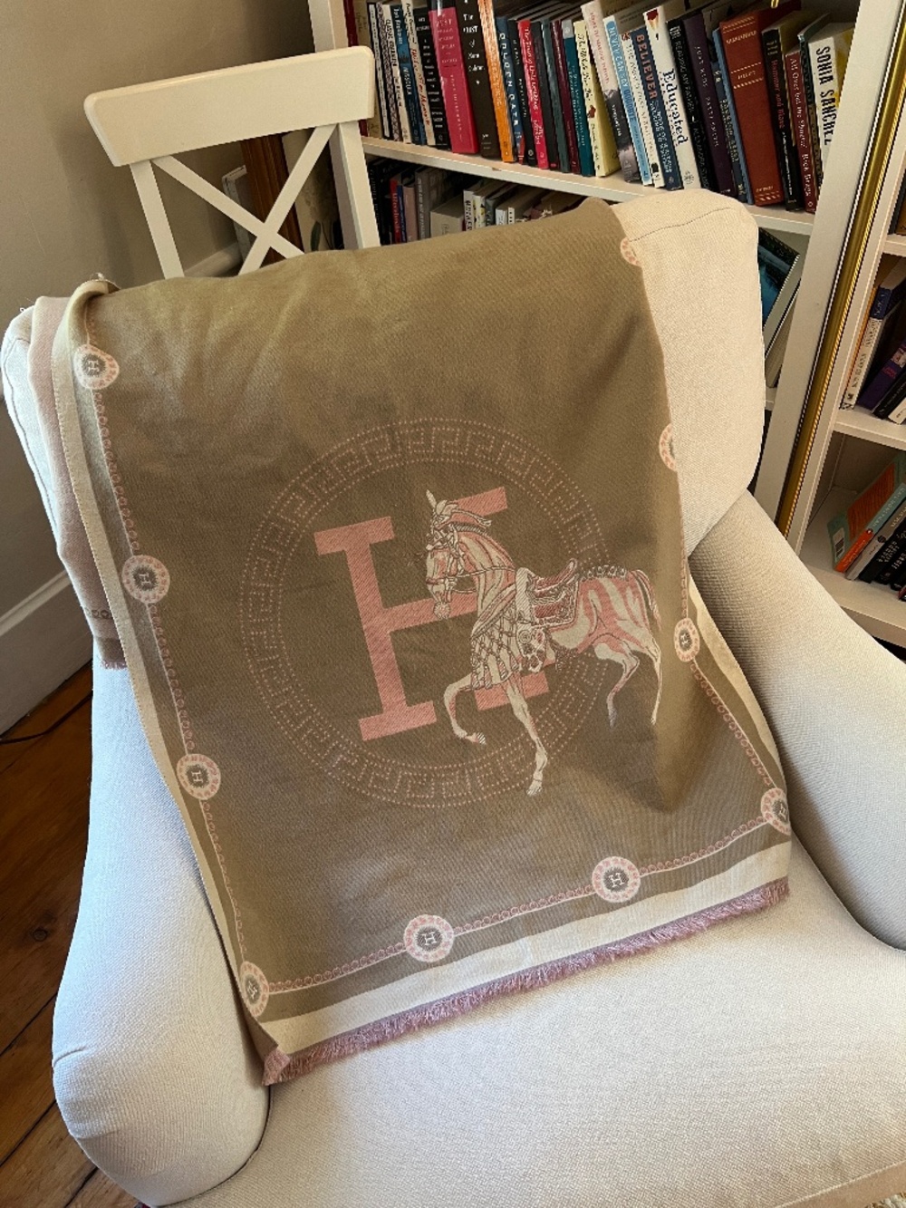 Gorgeous Hermes Throw/Blanket - Soft Pink/Mocha - Perfect Year Round